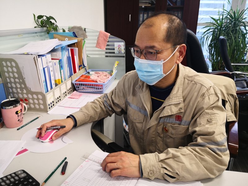 王兆猛的“日?！薄洿筇粕綎|清潔能源開發(fā)有限公司人力資源部負責(zé)人王兆猛