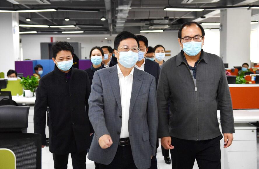 湖南省委常委、長沙市委書記胡衡華到大唐先一科技公司調(diào)研