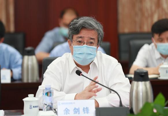 中核集團(tuán)黨組書記、董事長(zhǎng)余劍鋒：攜手同心干好新時(shí)代重大工程