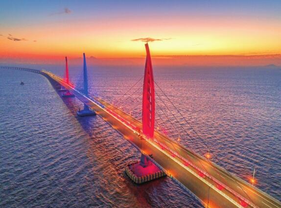 南方電網(wǎng)公司釋放改革能量 為“六穩(wěn)”“六?！痹鰟恿? width=