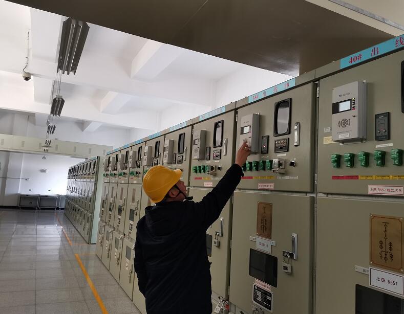 國網(wǎng)慈溪市供電公司開展測控裝置隱患排查，提升變電站安全可靠系數(shù)