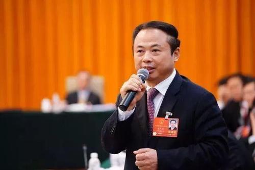 發(fā)展智慧型儲(chǔ)能電站 助力實(shí)現(xiàn)“碳達(dá)峰、碳中和”——訪全國(guó)人大代表、天能控股集團(tuán)董事長(zhǎng)張?zhí)烊? /></a></div>
				<div   id=