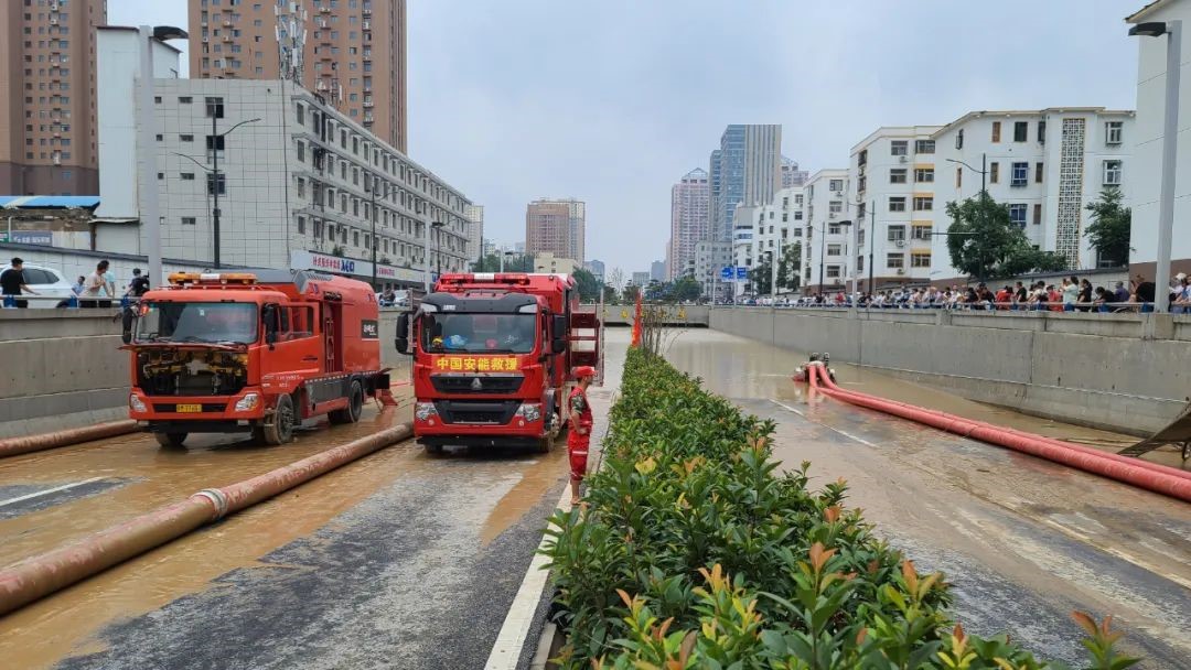 千里征程未下鞍，排澇備勤又揚鞭——中國安能第三工程局就位后立即組織搶險救援工作