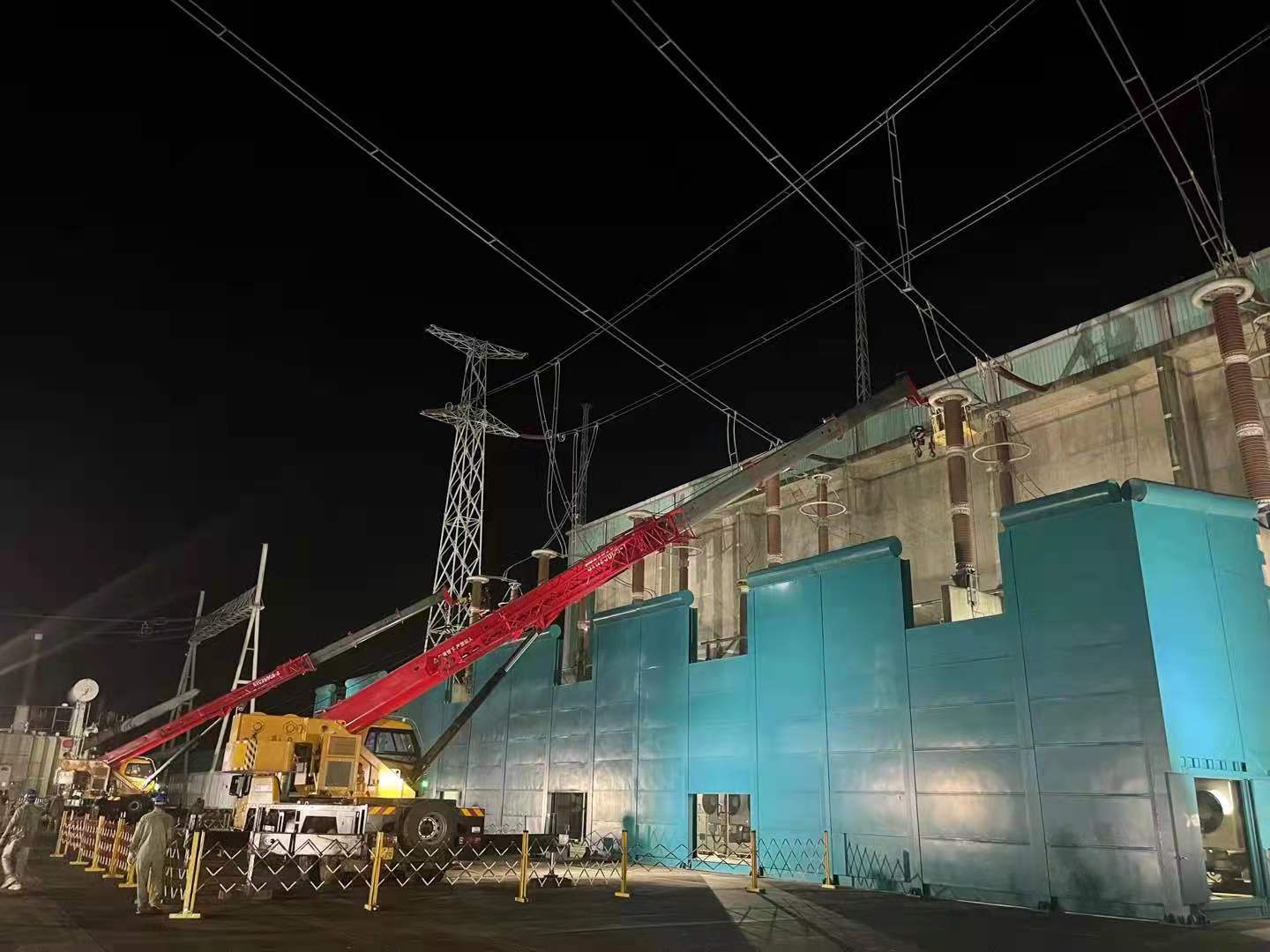 鄂電“鐵軍”：30個小時晝夜搶修作業(yè)，守護西電東送電網(wǎng)大動脈