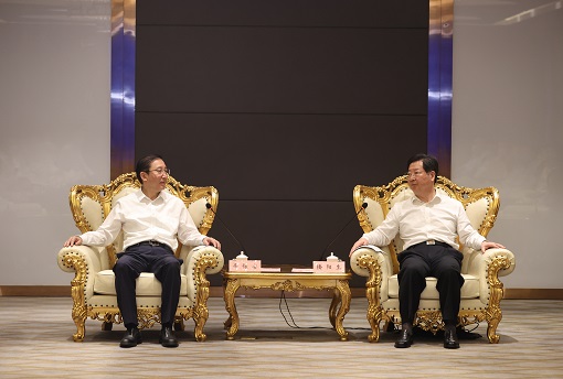 國(guó)家電網(wǎng)董事長(zhǎng)、黨組書(shū)記辛保安拜會(huì)河南省委書(shū)記樓陽(yáng)生、省長(zhǎng)王凱