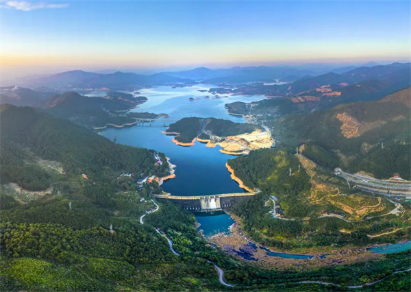 華電福建公司不負春光趕秋實，“雙碳”路上奮楫行