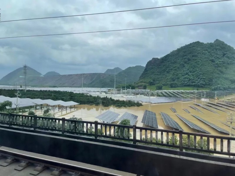 地面電站秒變漂浮電站，又一光伏電站被水淹！