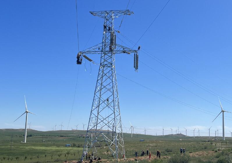220千伏海春線、中海油化德風(fēng)電場35千伏集電線路順利改造完成