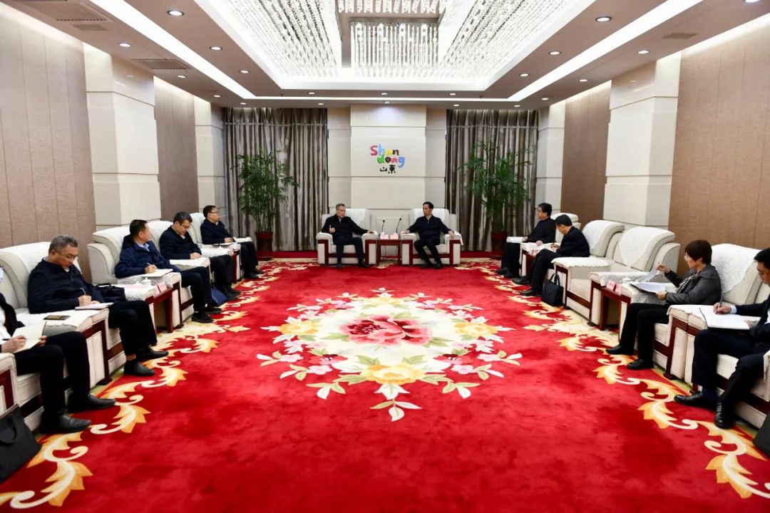 大唐山東發(fā)電公司黨委書記、董事長趙永力拜會(huì)菏澤市委副書記、市長張倫