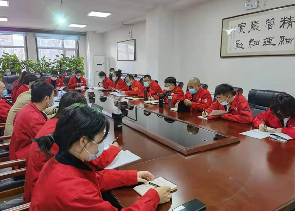 烏海市千里山供電公司：宣貫《車(chē)輛管理標(biāo)準(zhǔn)》，加強(qiáng)車(chē)輛日常管理