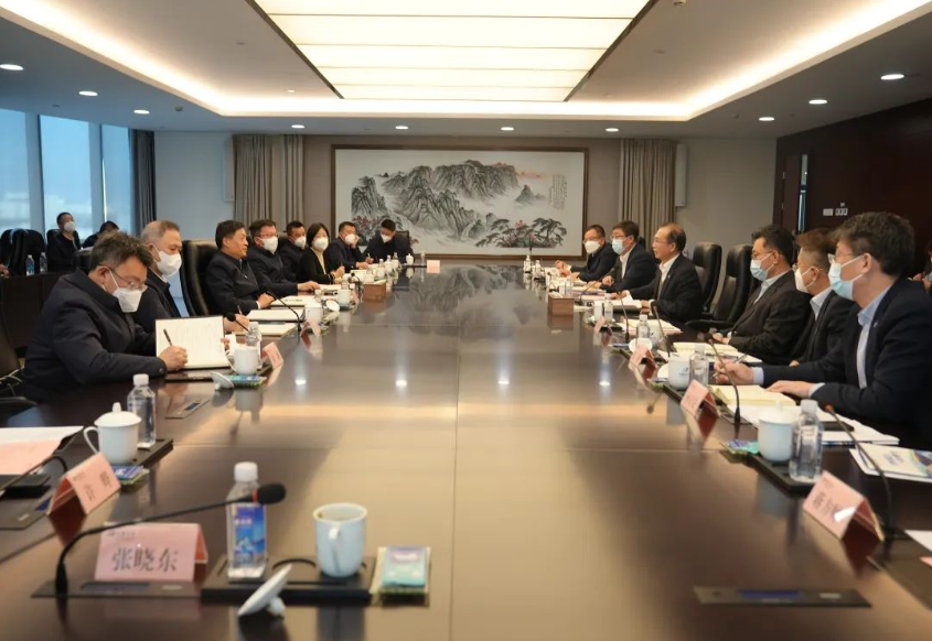 華電集團黨組書記、董事長江毅會見東方電氣黨組書記、董事長俞培根