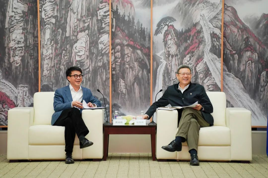 國家電投黨組書記、董事長錢智民會見申能集團黨委書記、董事長黃迪南