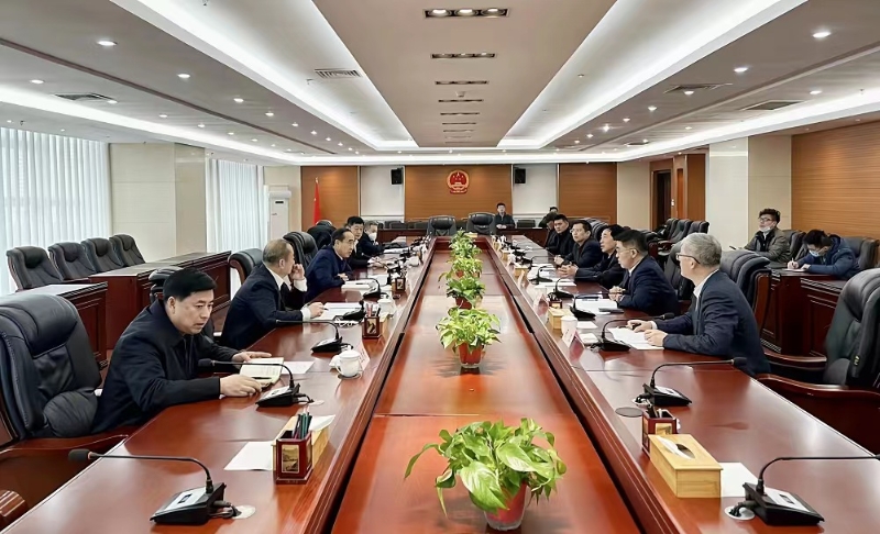 中國能建黨委副書記、總經(jīng)理孫洪水與丹東市市長郝建軍會談
