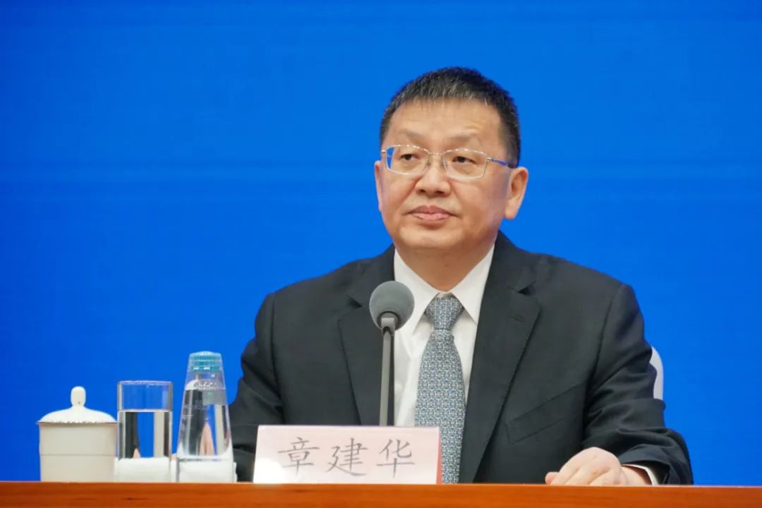 國家能源局長： 聚焦全國統(tǒng)一電力市場體系，做好市場建設(shè)和市場監(jiān)管工作