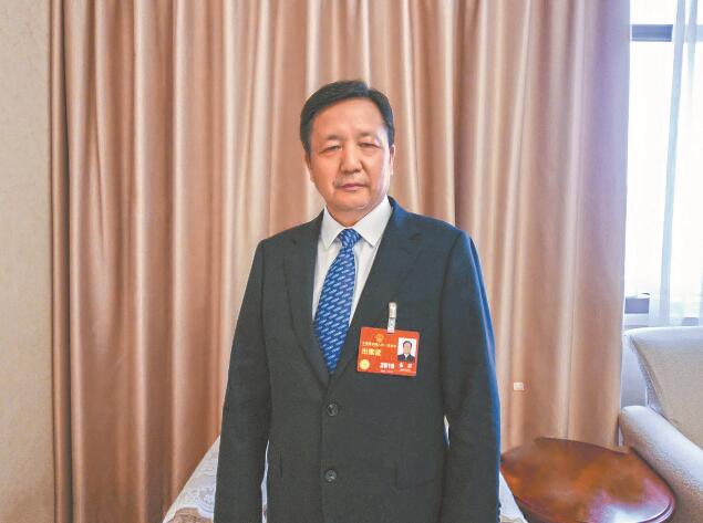 新型電力系統(tǒng)建設為電力裝備制造業(yè)帶來新機遇——訪全國人大代表，全國工商聯(lián)副主席，特變電工股份有限公司黨委書記、董事長張新