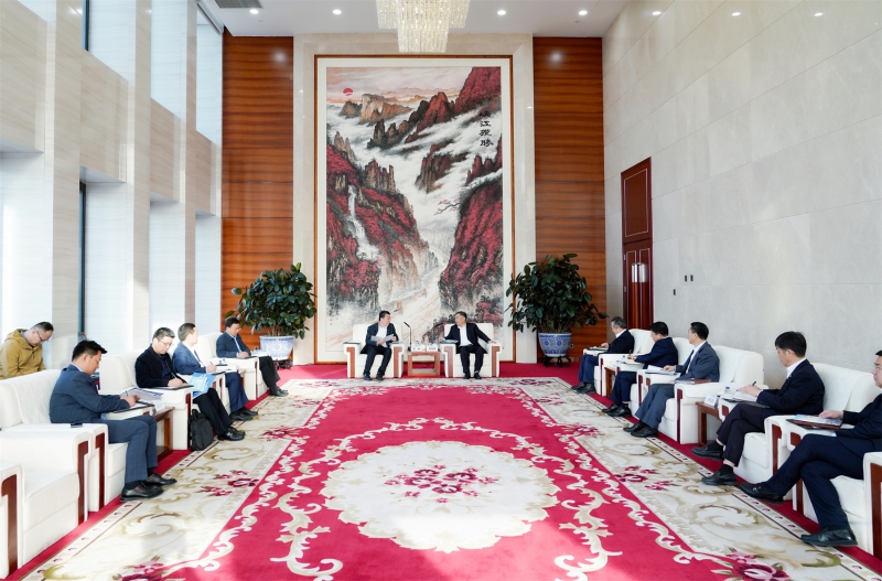 中國(guó)能建黨委書記、董事長(zhǎng)宋海良與臨沂市委書記任剛座談