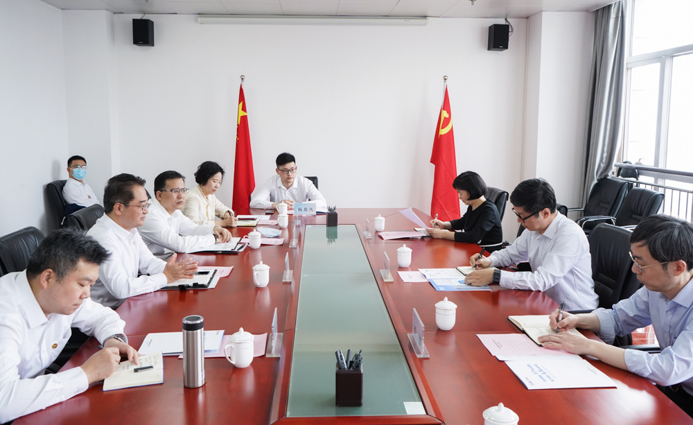 中國能建黨委常委、副總經(jīng)理吳云與國家能源局華中監(jiān)管局黨組書記、局長任育之會談