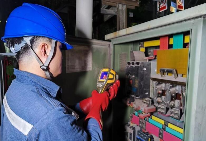深圳供電局消除67條線路、237臺(tái)配變重滿載風(fēng)險(xiǎn)