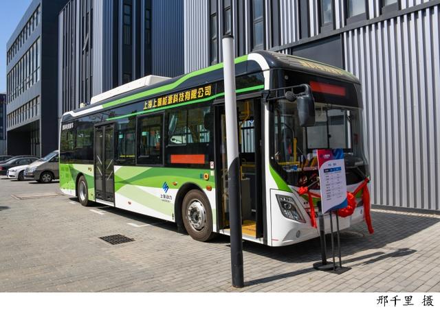 到2025年力爭(zhēng)發(fā)展燃料電池汽車超過(guò)10000輛，《上海交通領(lǐng)域氫能推廣應(yīng)用方案》發(fā)布