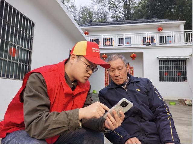 村網(wǎng)共建，讓村里老人生活更方便!