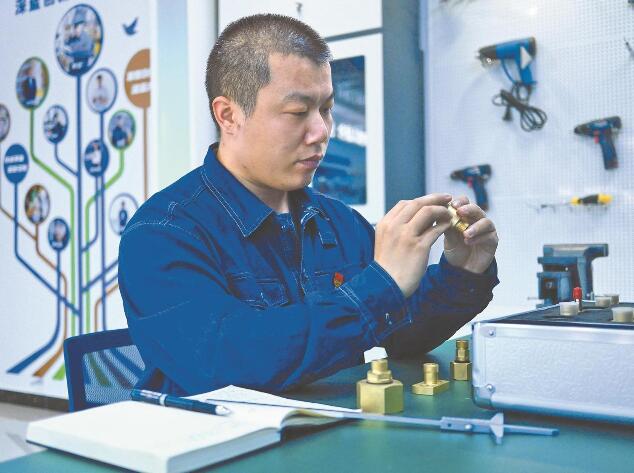 何龍：扎根北疆9年，他找到了自己的位置