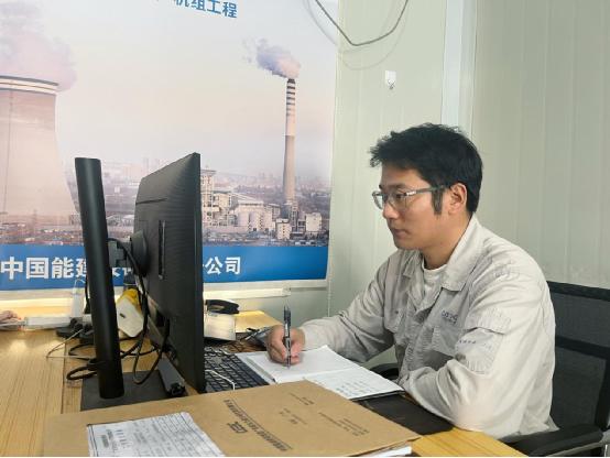 劉明明：深深扎根，在實(shí)踐沃土中書寫青春篇章
