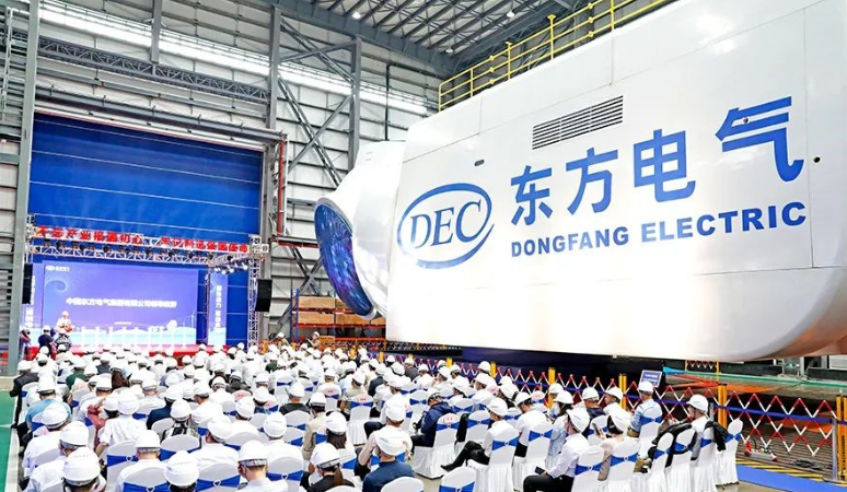 全球最大18兆瓦直驅(qū)海上風(fēng)電機(jī)組下線(xiàn)