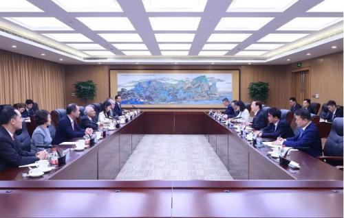 國家電網(wǎng)與香港中電集團推動清潔能源開發(fā)利用、促進新能源發(fā)展等方面深化合作