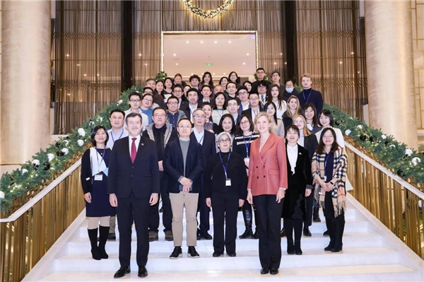 愛旭持續(xù)發(fā)力中歐新能源市場，為零碳未來注入更多活力