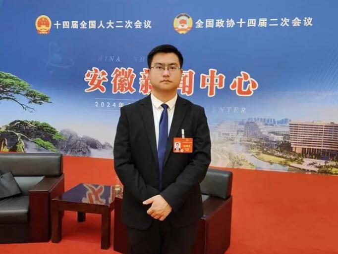 全國(guó)人大代表、國(guó)軒高科姚金?。簶?biāo)準(zhǔn)、技術(shù)、產(chǎn)業(yè)鏈多管齊下，推動(dòng)電化學(xué)儲(chǔ)能產(chǎn)業(yè)高質(zhì)量發(fā)展
