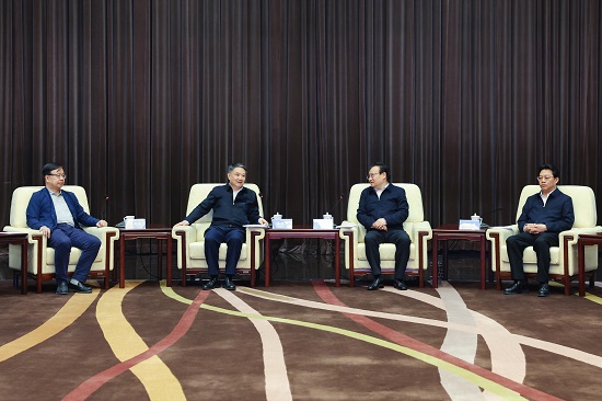 華能集團(tuán)董事長溫樞剛、總經(jīng)理鄧建玲會(huì)見寧夏回族自治區(qū)黨委書記梁言順主席張雨浦