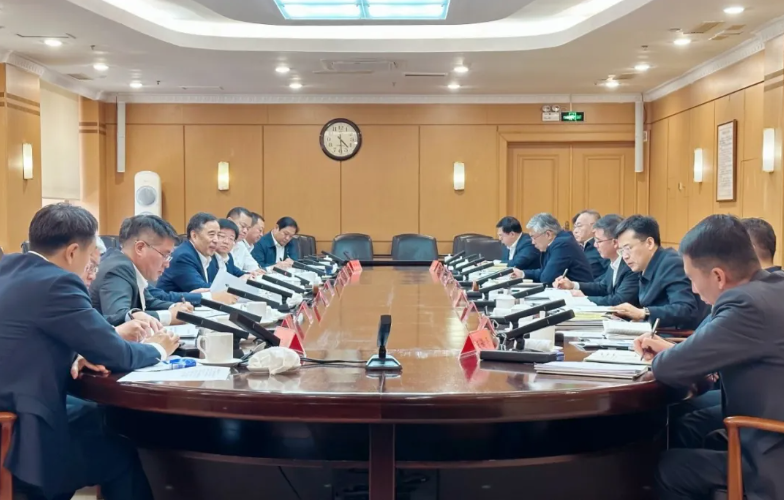 中國(guó)能建黨委書記、董事長(zhǎng)宋海良與遼寧省委常委、大連市委書記熊茂平會(huì)談