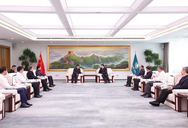 國家電網(wǎng)董事長、黨組書記張智剛董事長與三峽集團董事長劉偉平、總經(jīng)理韓君會談