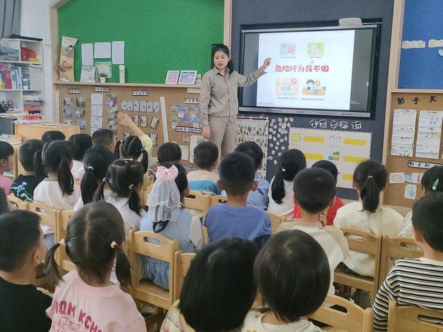 國(guó)網(wǎng)光澤縣供電公司電“亮”校園，安全“童”行