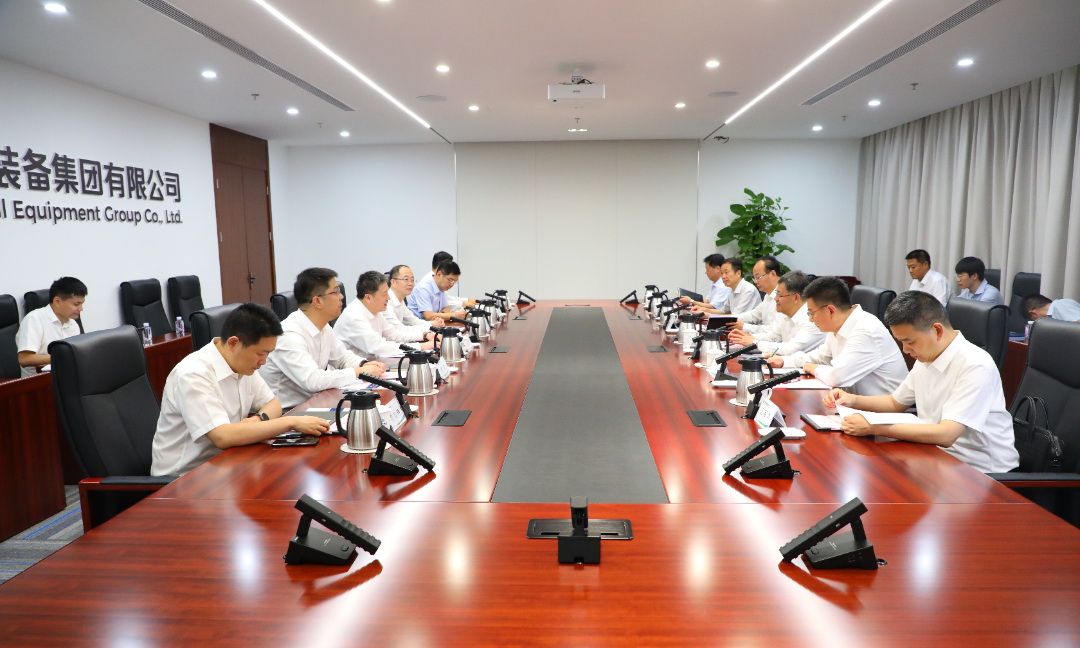 中國電氣裝備黨委副書記、總經(jīng)理周群會見西安
