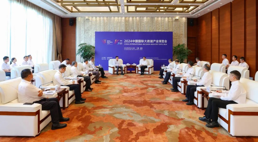 國(guó)家電投黨組書記、董事長(zhǎng)劉明勝拜會(huì)貴州省委書記徐麟