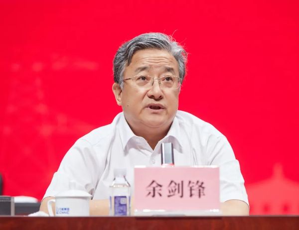 中核集團(tuán)黨組書記、董事長余劍鋒赴核工業(yè)學(xué)院天津校區(qū)指導(dǎo)工作