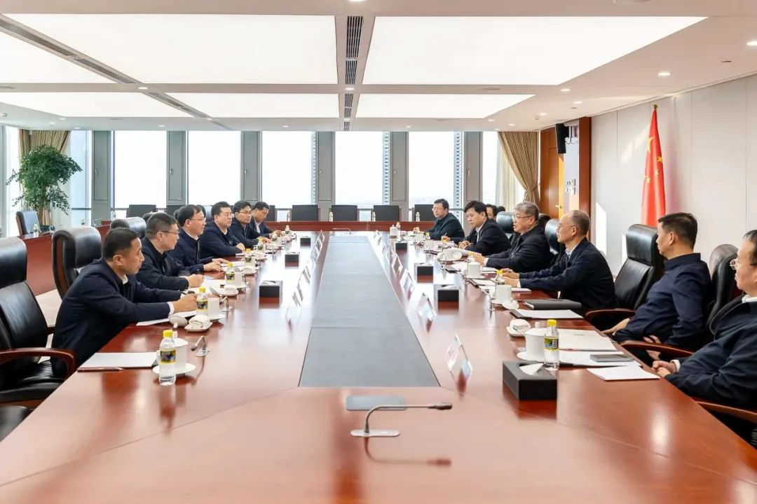 國(guó)家能源集團(tuán)黨組書記、董事長(zhǎng)劉國(guó)躍與中國(guó)大唐黨組副書記、總經(jīng)理張傳江會(huì)談
